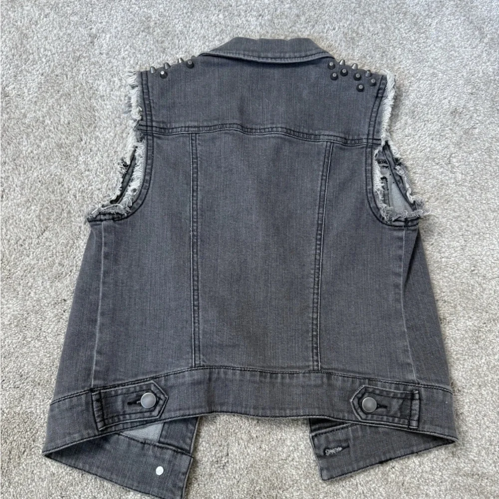 BP Women’s Gray Grey Denim Rock Rocker Biker Moto Studded Vest Jacket XS - Picture 4 of 4